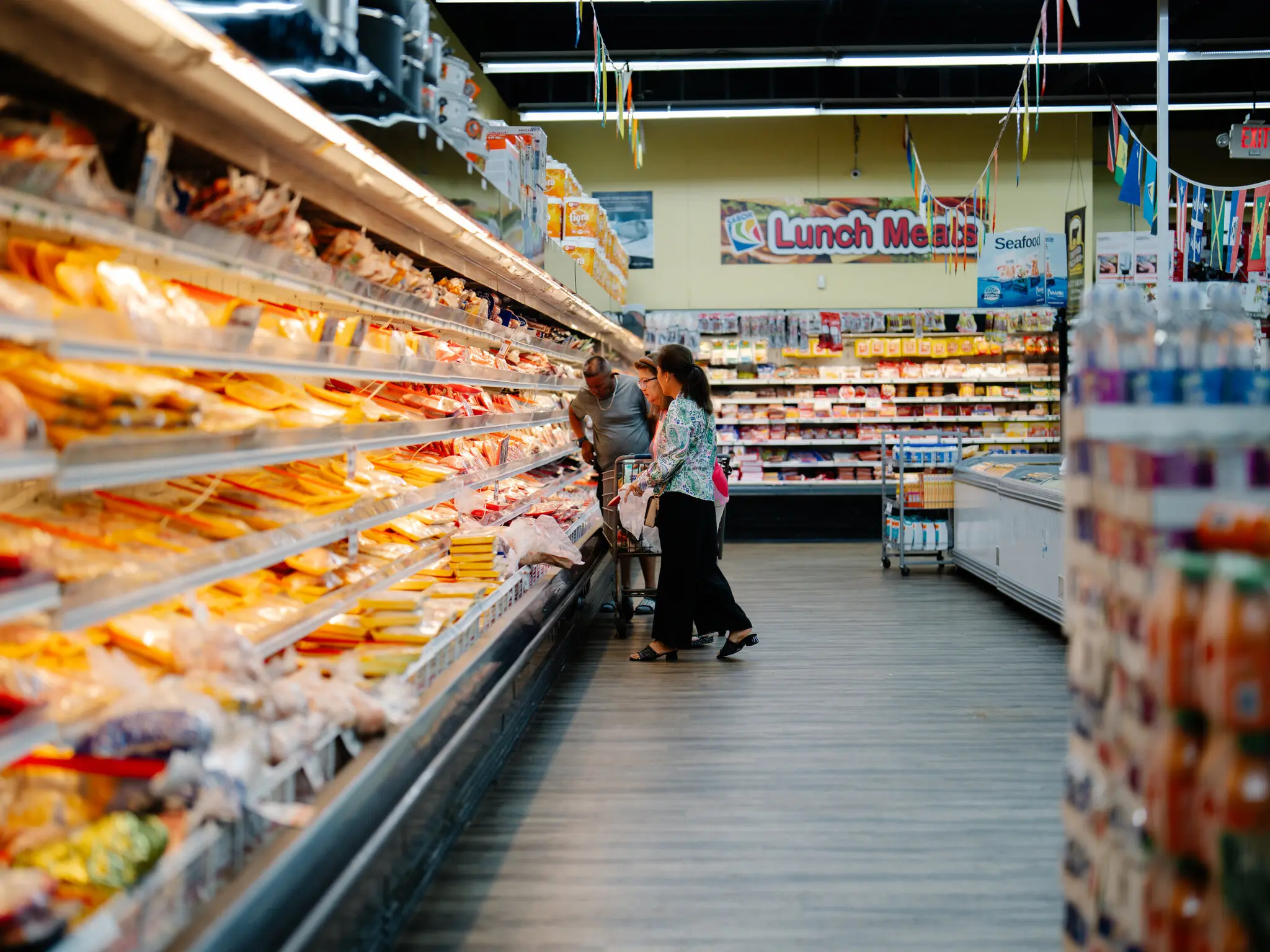 Інфляція не відступає: як торговельна війна Трампа й побоювання рецесії ставлять ФРС перед складним вибором